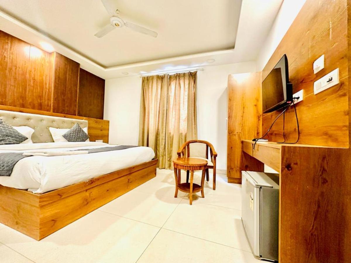 Hotel The Glory Near Delhi International Airport New Delhi Buitenkant foto